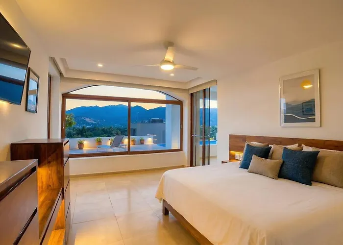 El Tular 002 At El Tular Pool Prime Location Apartment Zihuatanejo