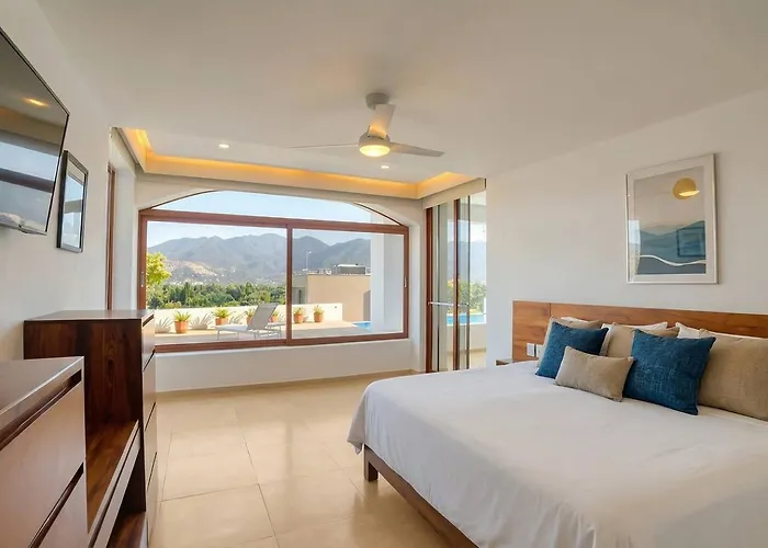 El Tular 002 At El Tular Pool Prime Location Apartment Zihuatanejo
